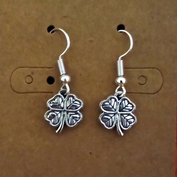 Handcrafted Lucky Clover 🍀 Charm Shamrock Earrings ☘️ - Picture 1 of 4